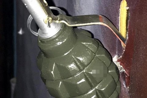 У Києві евакуювали під'їзд через прив'язаний до дверей муляж гранати