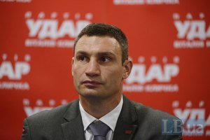 ​Кличко призывает оппозицию "не становиться на один уровень с ПР"