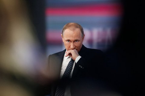 Путин повысил пенсионный возраст для чиновников
