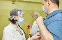 У черзі на вакцинацію в Україні – понад 247 тис. осіб