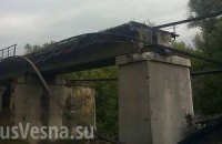 У Луганській області підірвали залізничний міст