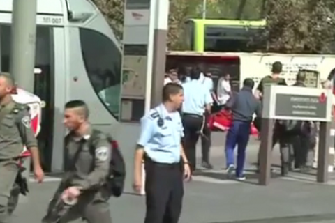 В Иерусалиме террорист открыл стрельбу по прохожим