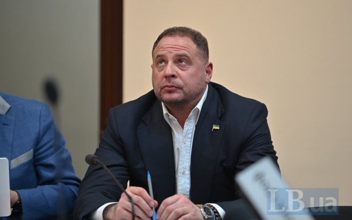 Застава, що «не влізе у джип»: суд заарештував Єрмака 