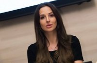 Яника Мерило работает на Украину бесплатно 