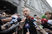 В СБУ сегодня ждут Турчинова
