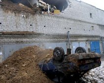 Оползень в Днепропетровске: завалено 15 гаражей и 6 автомобилей