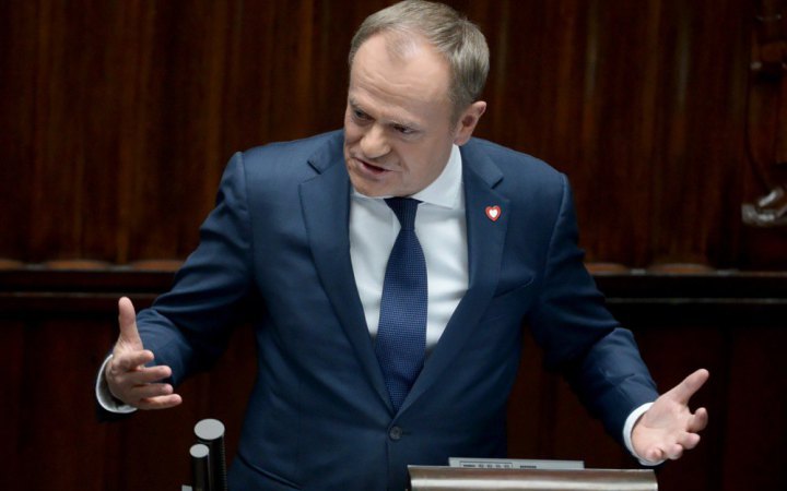 Туск скликав екстрене засідання уряду у зв'язку з дроновою атакою росіян