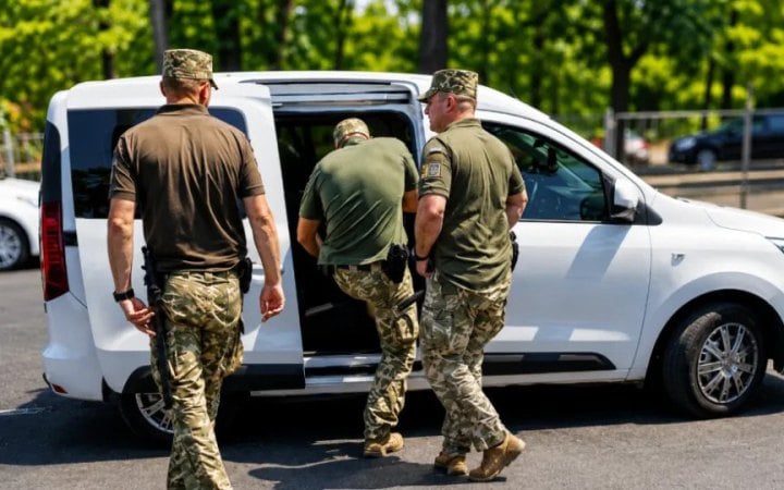 «Нема політичної волі захищати військовослужбовців». Як це — служити в ТЦК 