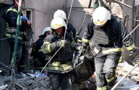 Росія обстріляла Миколаїв ракетами. Поранено понад 20 людей, є загиблі (оновлено)
