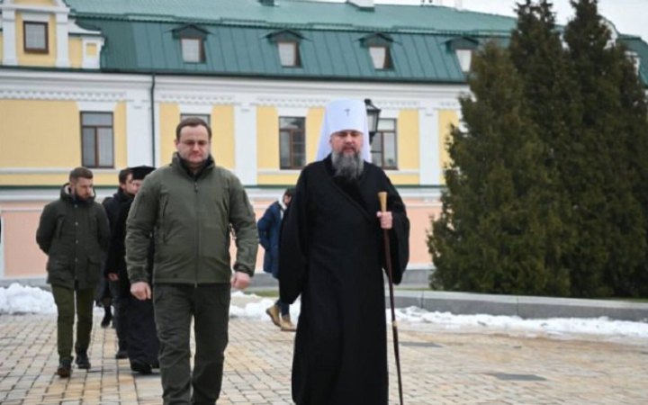 Епіфаній запропонував відкрити Пункти незламності у храмах 