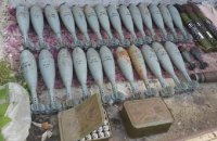 В Донецкой области обнаружили тайник с боеприпасами и оружием