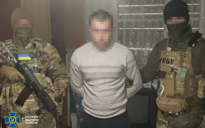 Дезертира, який здавав ворогові дані про позиції ЗСУ під Бахмутом, засудили до 16 років в'язниці