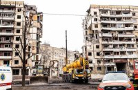 Тривають роботи у дніпровському будинку, в який влучила російська ракета