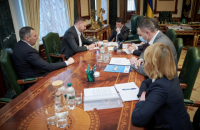 Зеленський запропонував дозволити роботу ринків у маленьких містах