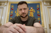 Зараз всі українці мають бути єдиним народом, який бореться й не дозволяє світу перемкнути увагу з подій в Україні, - Зеленський