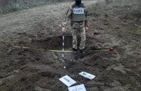 Російські найманці обстріляли Болотене на Луганщині і пошкодили будинки та лінію електропередачі