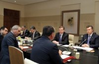 Янукович обіцяє, що не націоналізує іноземні інвестиції