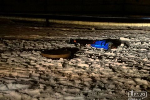 В Кривом Роге мужчина разбился насмерть при попытке украсть кабель с крыши многоэтажки