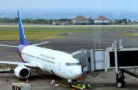 В Индонезии произошла авиакатастрофа Boeing, самолет упал в море (обновлено)