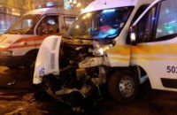 В Запорожье в "скорую" с пациентом врезался грузовик 