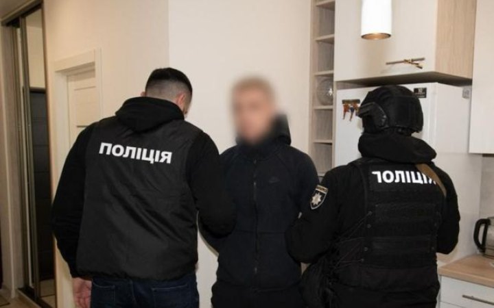Поліція викрила наркоугруповання, що продавало заборонені речовини з річним прибутком 135 мільйонів гривень 