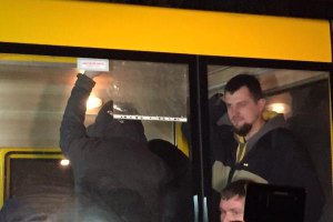 Из плена боевиков освободили троих волонтеров