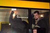 З полону бойовиків звільнили трьох волонтерів, - Цеголко