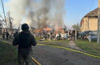 Головне за ніч та ранок п'ятниці, 25 квітня: наслідки масованої атаки на Київ, удар по Павлограду, 175 боєзіткнень