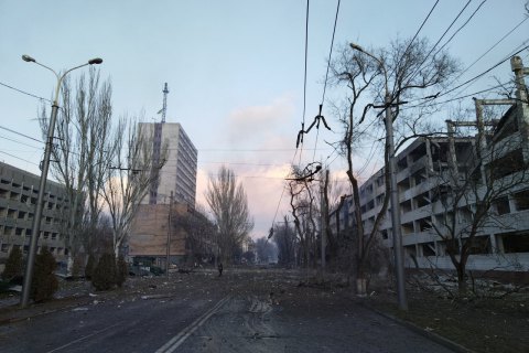 Окупанти почали обстріл Маріуполя з моря