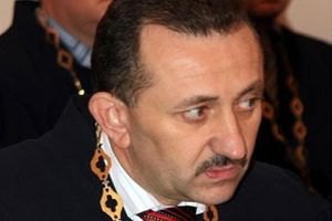 Источник: экс-судью Зварыча этапировали в Черниговскую облась