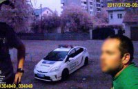 В Ивано-Франковске полиция задержала пьяного депутата. Мужчина кричал "Стаять, мусара!" и пел песни УПА 
