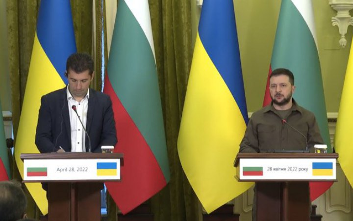 Україна збирається ремонтувати свою військову техніку в Болгарії, – Зеленський