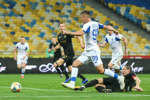 Матч "Динамо" – "Колос" отметился четырьмя пенальти, удалением и спорным судейством