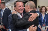 Шредер похвалив Шольца за відмову давати Україні Taurus
