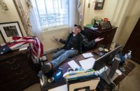 Зеленский сравнил штурм Капитолия в США с двумя революциями в Украине