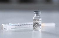 Ученые Имперского колледжа Лондона начинают тестирование потенциальной вакцины от COVID-19 на людях 
