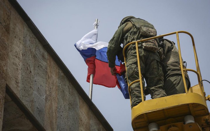 На Луганщині повідомили про підозру "головному інспектору митного посту", який співпрацював з окупантами