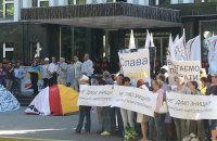 У кременчугского филиала "Укртранснефти" поставили палатки