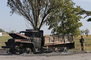 Боевики обстреляли военных возле Мариуполя из пушек и "Градов"