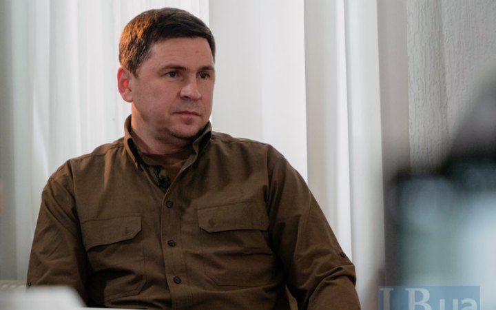 Росія буде готова виводити війська з України після звільнення Донецька чи Луганська, - Подоляк 