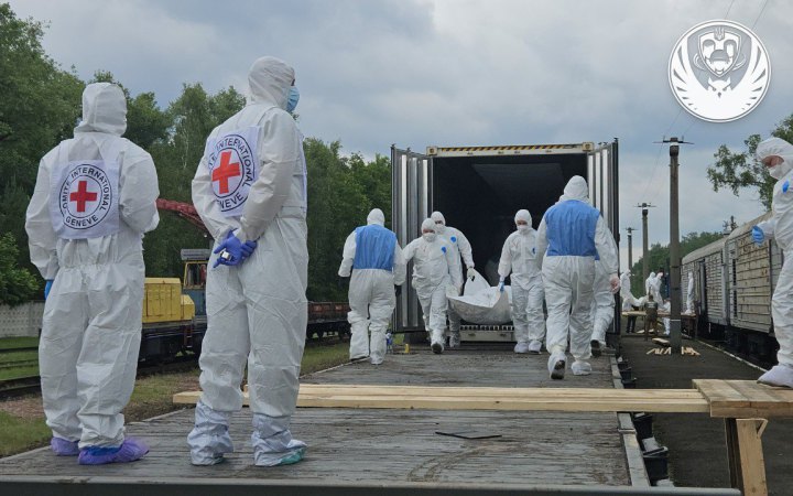 В Україну повернули тіла 1200 загиблих військовослужбовців