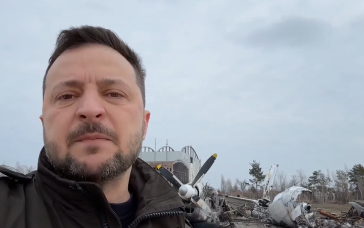 Президент Зеленський звернувся до українців у другу річницю повномасштабного російського вторгнення з Гостомеля