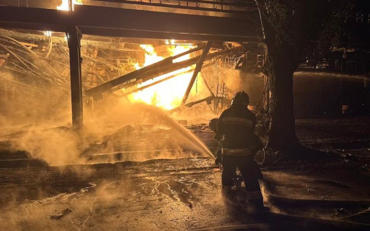 Росіяни вночі атакували Кременчуцький НПЗ