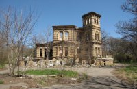 В Одессе снесли ради новой высотки старинную дачу Докса