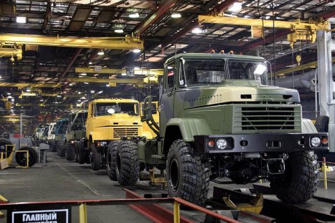 Спад в промышленности ускорился в марте до 7,7%
