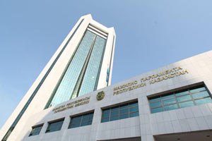 Правительство Казахстана усиливает роль транспортного сектора