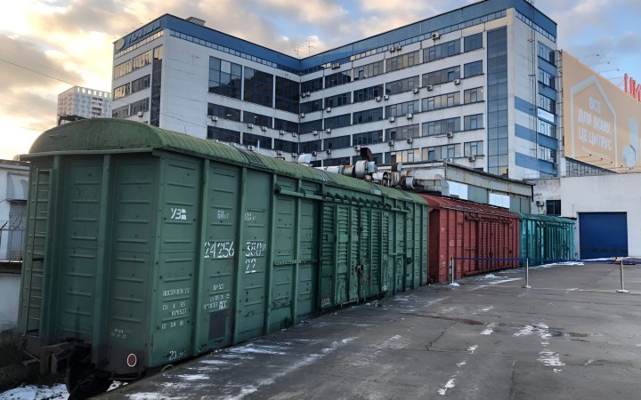 У Київ прибув перший потяг з міжнародними посилками в обхід блокад і черг на прикордонних автошляхах