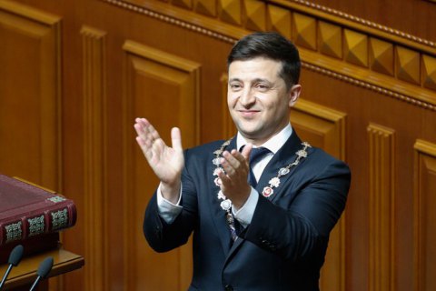 ​Зеленский поговорил с Меркель о ситуации на Донбассе и нормандском формате