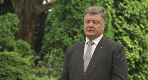 Порошенко рассказал, как летал в Крым перед "референдумом"