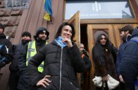 Волонтер Звиробий отказалась заходить в кабинет следователя ГБР 